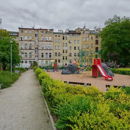 Cozy Studio With Balcony In Very Close To Main Market Square By Renters 브로츠와프