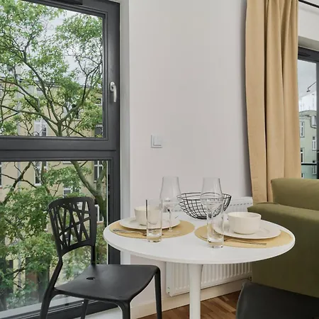 Cozy Studio With Balcony In Very Close To Main Market Square By Renters * 브로츠와프
